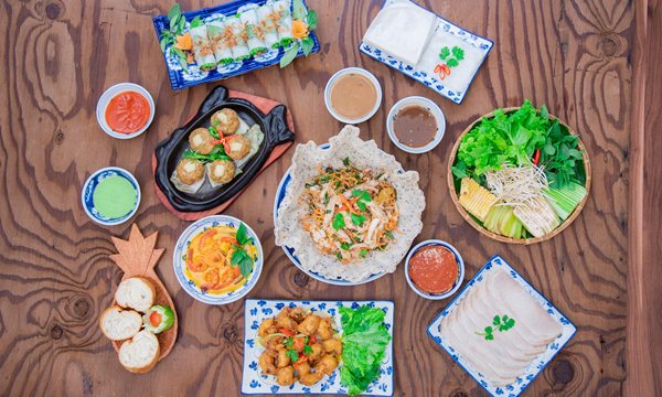 When you come to District 1, here are the top eating places you need to know