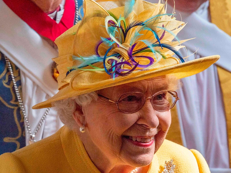 World breaking news today March 25 Man arrested after suspicious item found at Queen s Scotland residence