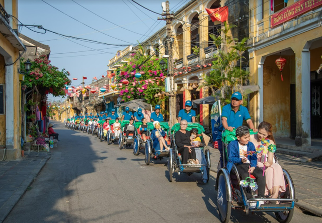 20 cyclo carries “new quality of Hoi” to all places