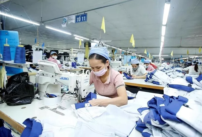 Wall Street Journal Vietnam s economy is going back to strong rise