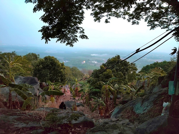 Climb Mount Ba Den in the night