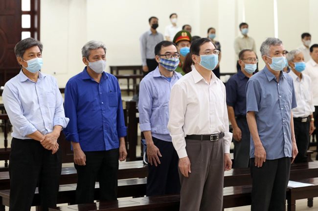 Former Minister of Industry and Trade faces jail term of 10-11 years