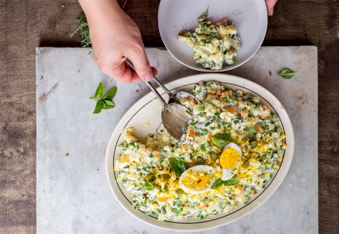 Russians impressed with Russian salad made by Vietnam