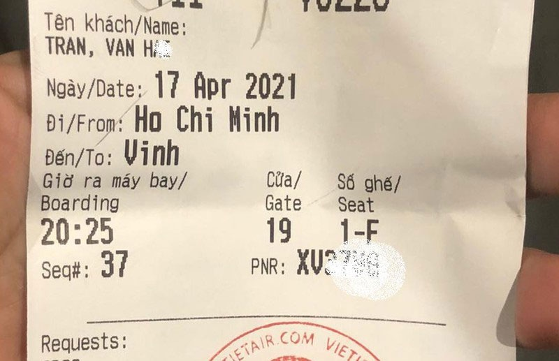 Touched business plane ticket gifted a poor father to return to his daughter s funeral on time