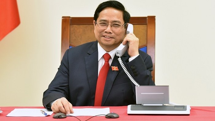 Cambodian PM congratulates new Vietnamese PM via phone talks