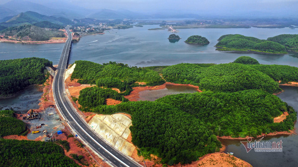 Quang Ninh Province awakens