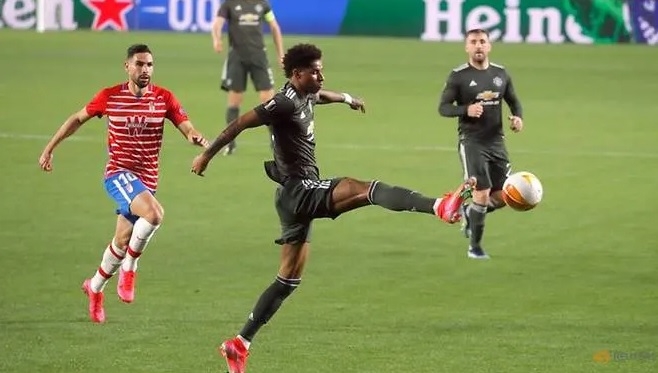 Rashford and Fernandes give United one foot in Europa semis