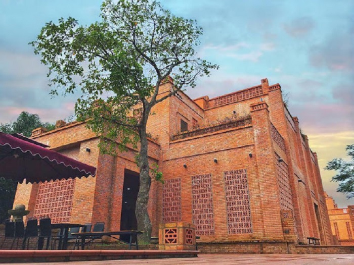 ‘Through the air’ about a golden age in the ancient citadel of Quang Ngai