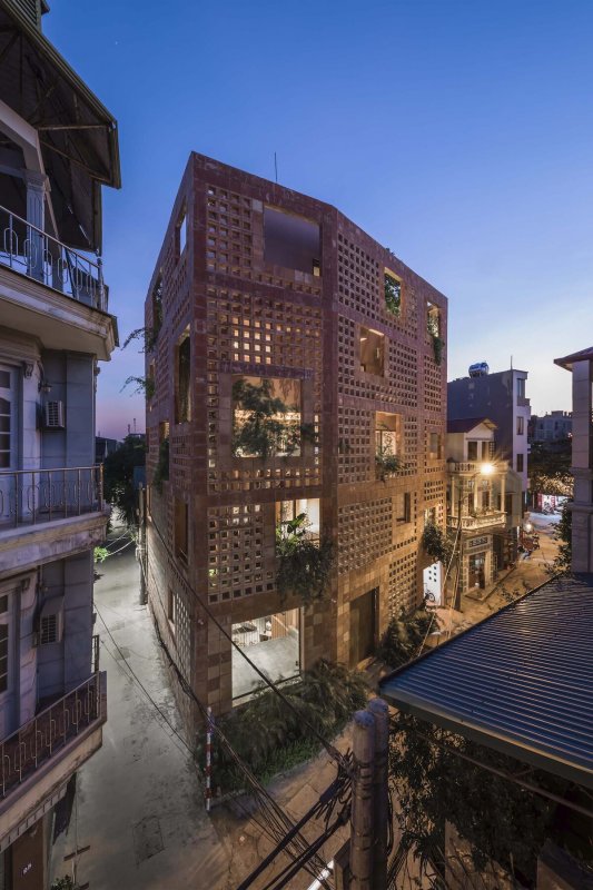 The ‘armored’ house is made of ceramic » Vietnam News - Latest Updates ...