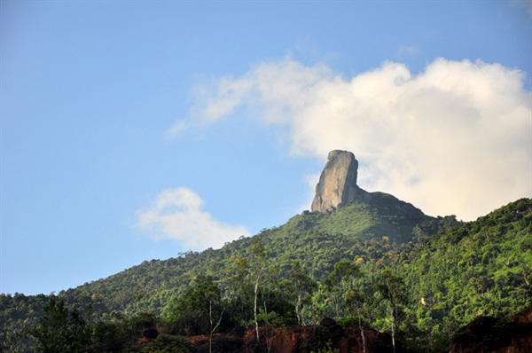 Conquering Da Bia Mountain in Phu Yen