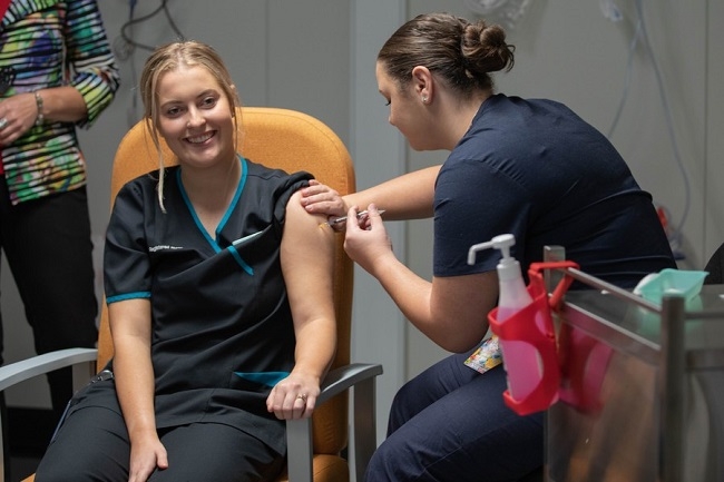 Vaccinated Australians to have greater int'l travel freedom: minister