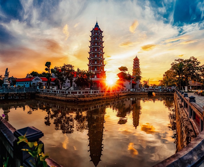 6 famous temples in Quang Binh for spiritual tourism
