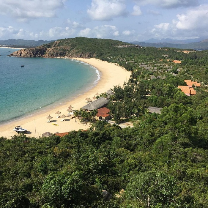 Bai Tram Phu Yen Tourist Area – Beautiful and attractive painting of the ocean