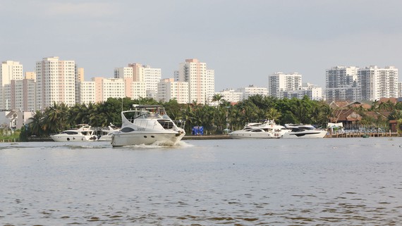 HCMC to develop service economy