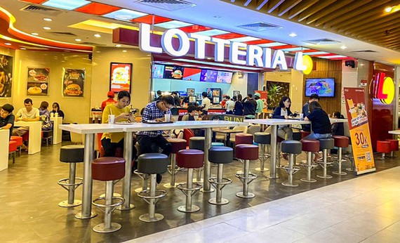 Lotteria fast food chain may withdraw from Vietnam