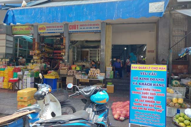 Danang issues “market coupons” with QR Code