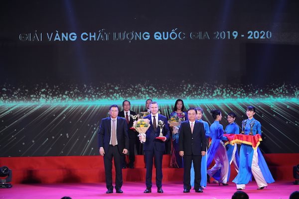 Golden Prize for Quality Nestlé continues 25-year journey of improving life quality for Vietnamese