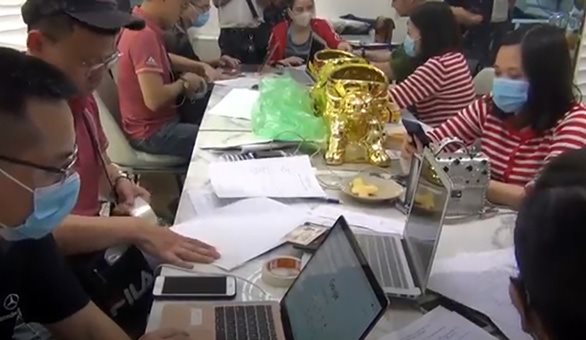 Hanoi, HCMC police jointly bust four illegal cryptocurrency, gold trading exchanges