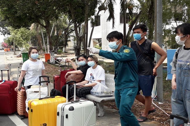 HCMC rushes to reinstate quarantine centers for 30,000 people