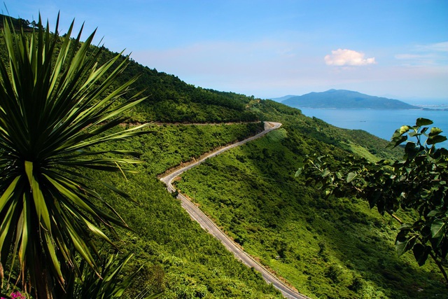 International newspaper introduces 7 most beautiful check-in routes in Vietnam