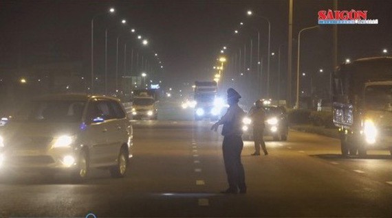 HCMC puts stations for entry and exit management into operation