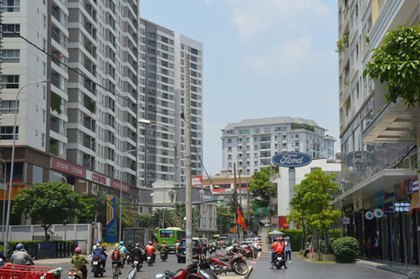 Rising high-rise apartments put infrastructure under pressure in HCM City