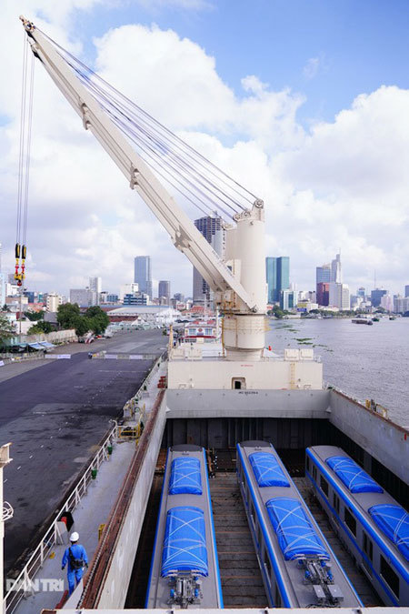 Two more trains arrive for HCM City metro route