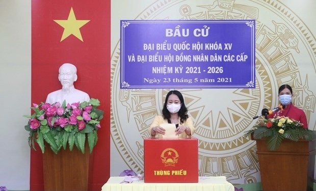 Vice President Vo Thi Anh Xuan goes to the poll in An Giang province
