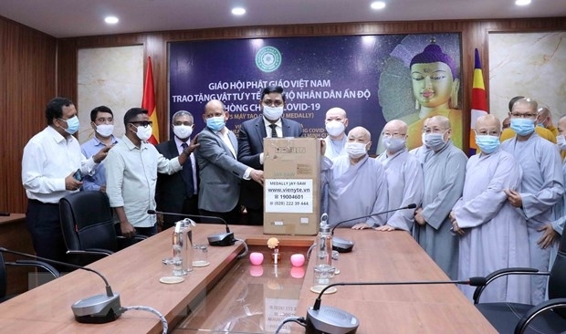 Vietnam Buddhist Sangha offers 1 8 billion VND medical aid for India