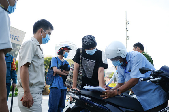 Vietnam records 12 local coronavirus infections in 24 hours