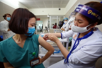 Vietnamese Americans quick to receive Covid shots