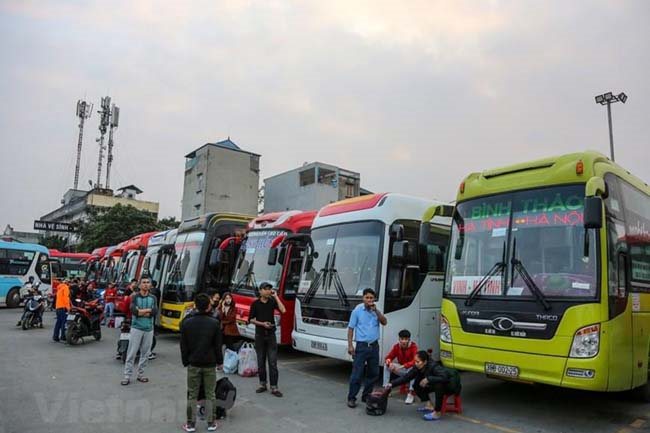 Quang Nam, Quang Tri suspend passenger transport services to virus-hit localities