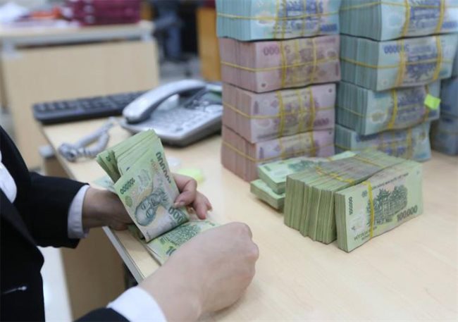 State budget revenue in Jan-Apr meets 40.5% of full-year plan