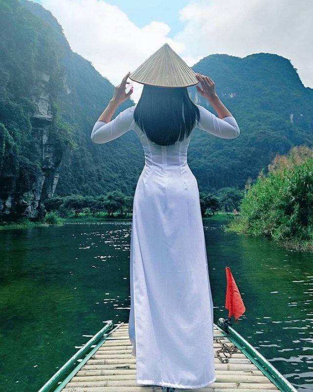 Quickly gather Ninh Binh travel tips, what should I wear to shimmering ...