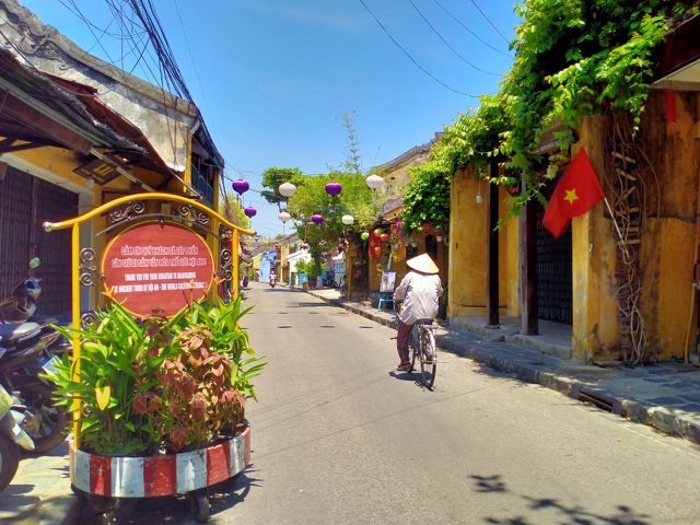 Hoi An ancient town empty due to Covid-19