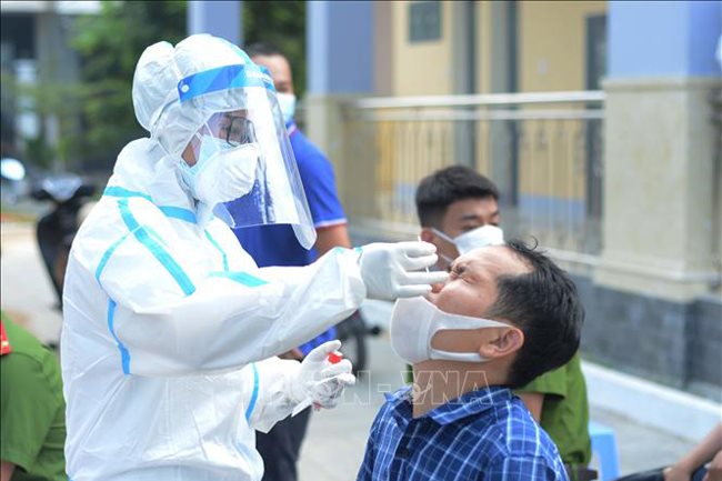 Vietnam’s Covid-19 infections jump by 31