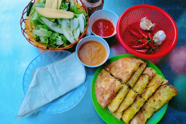 What’s in Da Nang pancake that makes diners “fall in love without forgetting”?