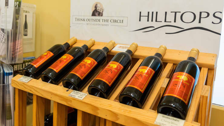 Australia winemakers to call in World Trade Organization over China tariffs
