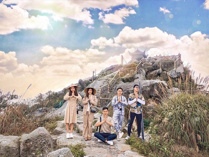 Yen Tu mountain climbing experience last updated 2021