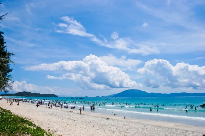 Top 9 most beautiful beaches in the Northern provinces