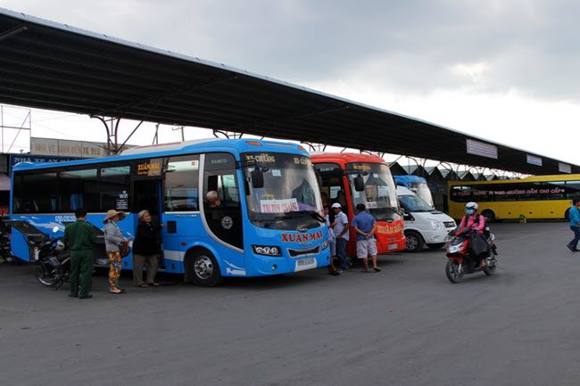 Can Tho ceases bus services to/from virus-hit Tien Giang