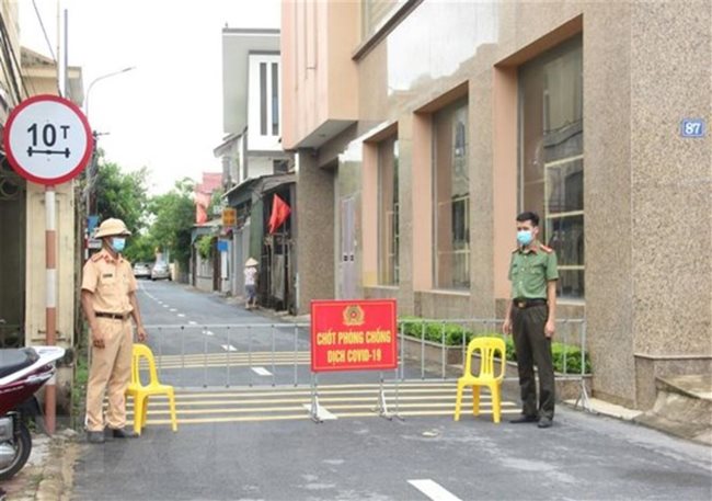 HCMC detects dozens of people infected with Covid at workplace