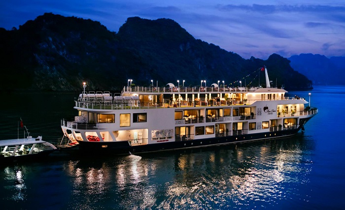 Interesting experiences when traveling to Ha Long