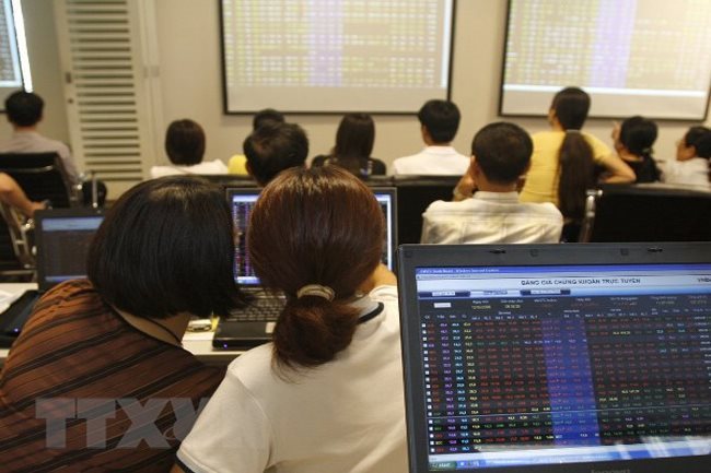 Market turnover continues downward trend