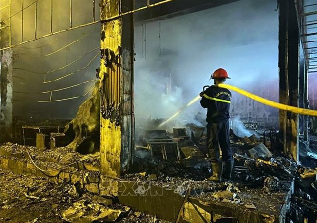 Music club fire kills six in Nghe An