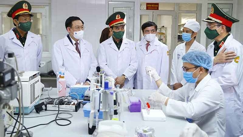 NA Chairman visits Military Medical University