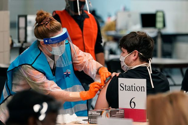 Oversea Vietnamese relieved as USA s successful vaccine rollout