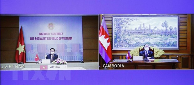 Vietnam Cambodia vow to strengthen traditional friendship and comprehensive cooperation