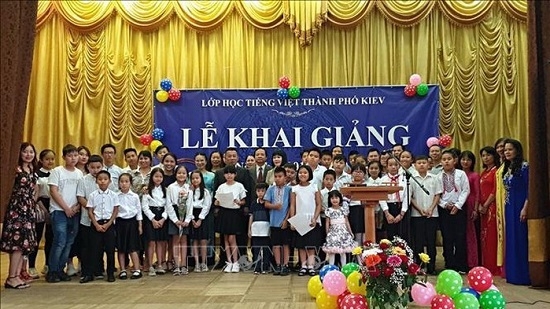 Vietnamese community in Kiev Ukraine proudly overcomes Covid 19
