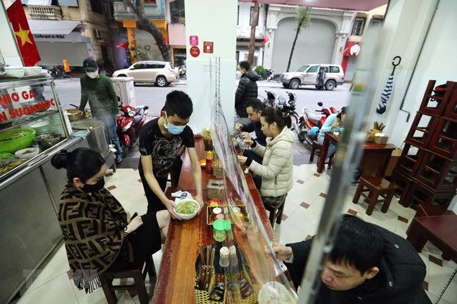 Non-essential services in Haiphong allowed to reopen